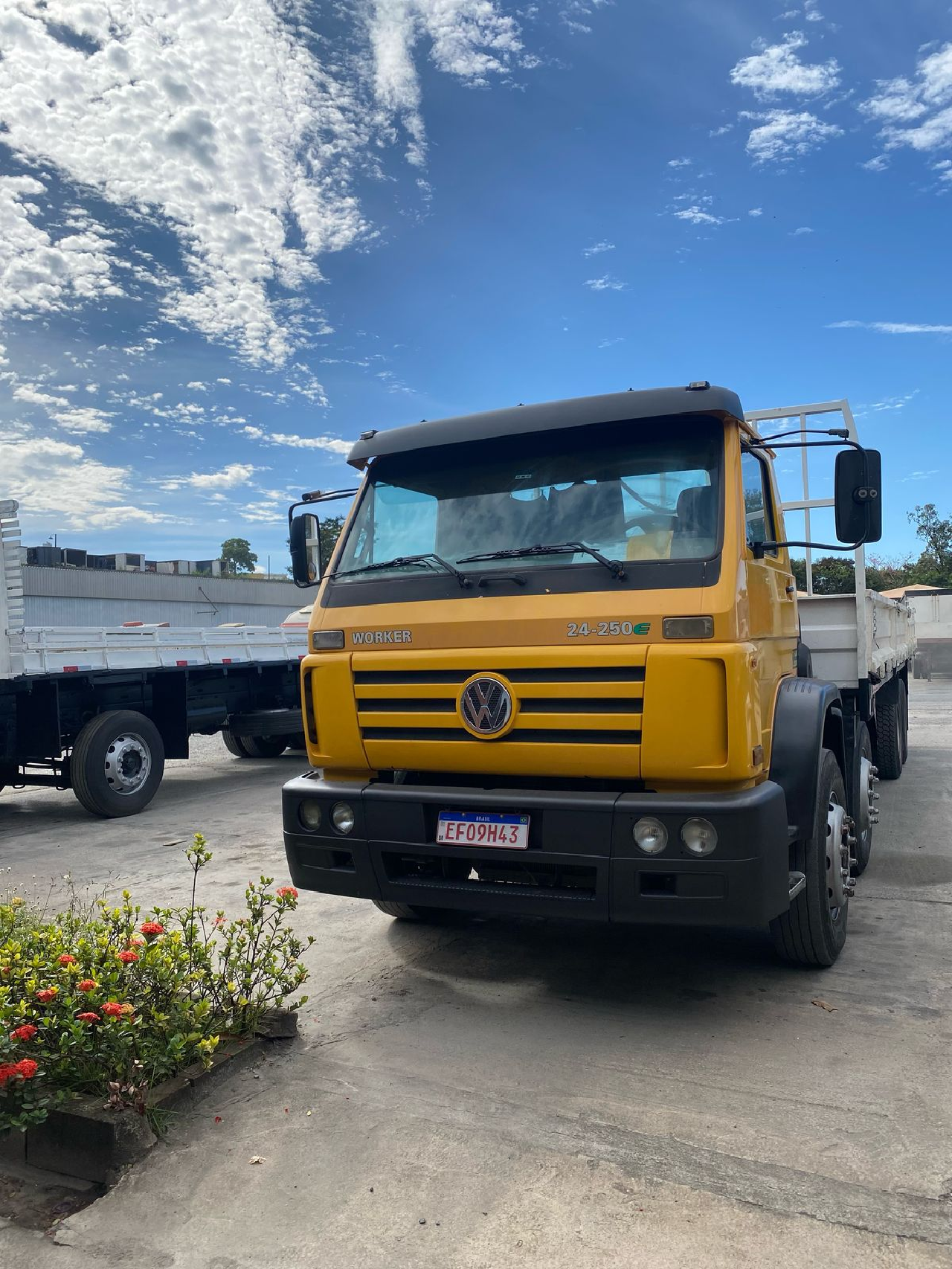 CAMINHAO VOLKSWAGEN VW 24250 Truck 6x2 AlfaTruck LIMEIRA SÃO PAULO SP